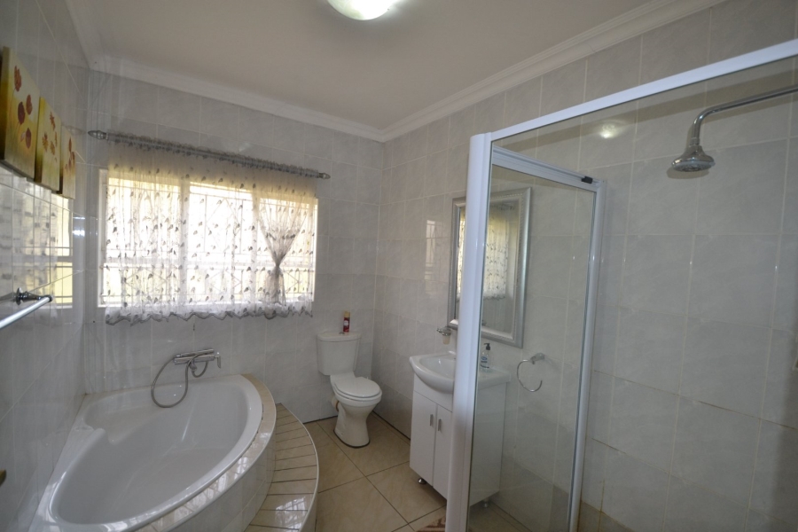 4 Bedroom Property for Sale in Jan Cillierspark Free State